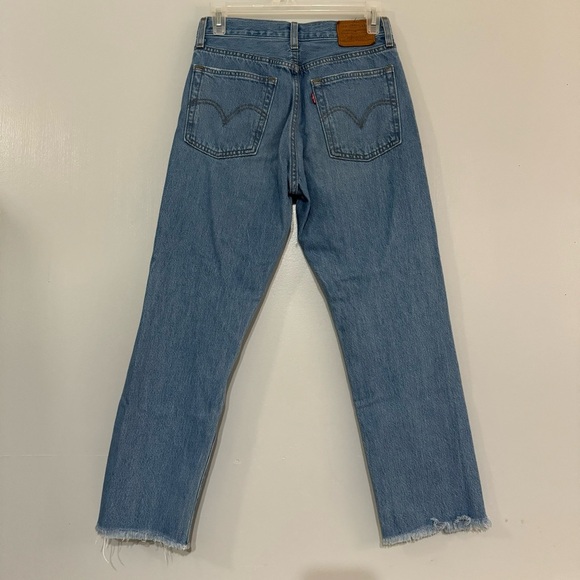 Levi’s Premium Wedgie Straight Crop Size 25 - Picture 2 of 10